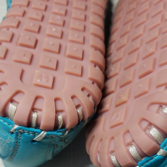 Spring Step Turquoise Soft Leather Flats - Picture 7 of 7